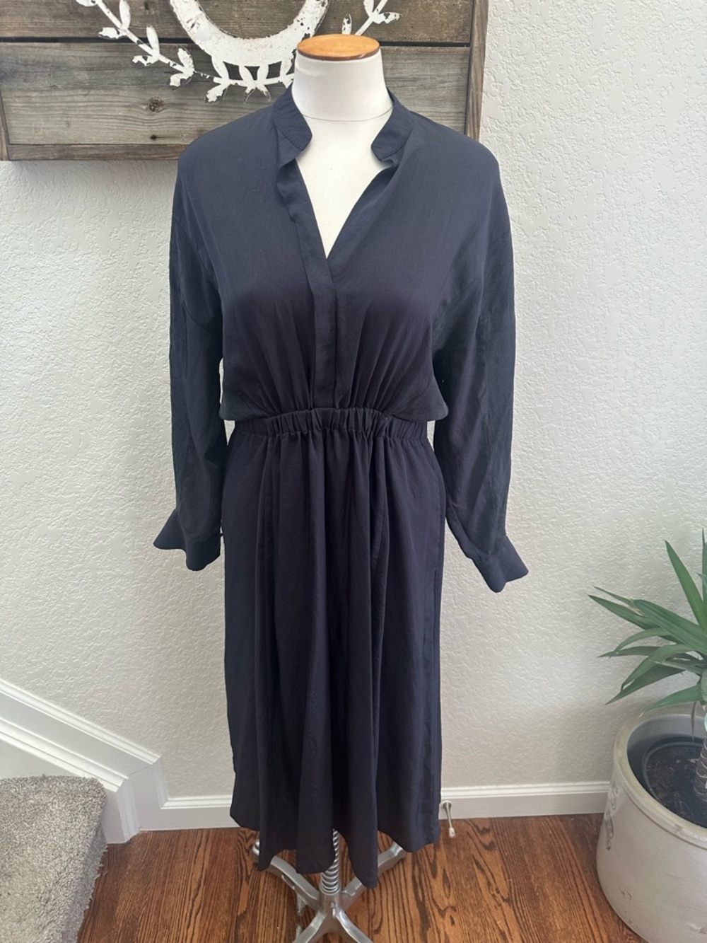 Vince Women's Navy Elastic-Waist‎ Long-Sleeve Midi Dress Silk blend ladies XS